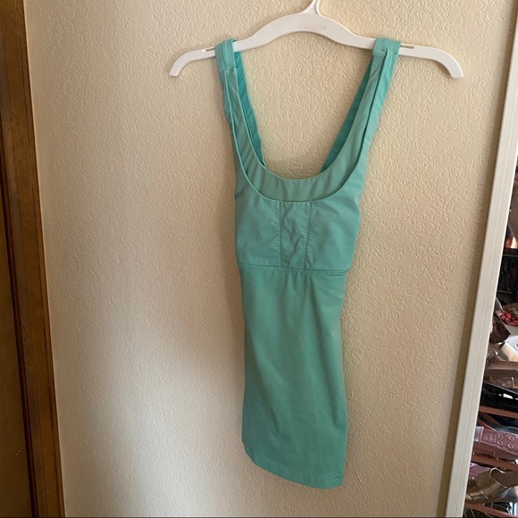 Turquoise athletic tank top - Picture 1 of 3